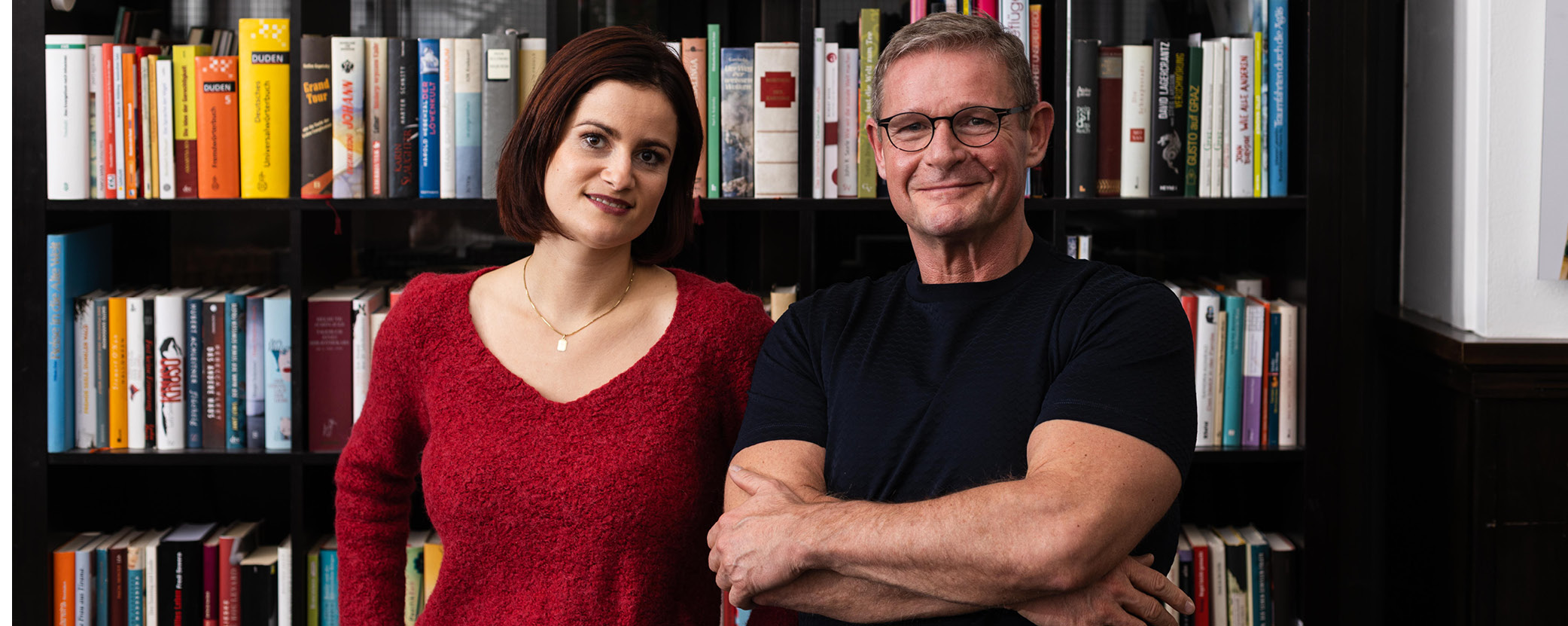 Olli und Tanja_schwarzes Tshirt_02_750x299_NEW